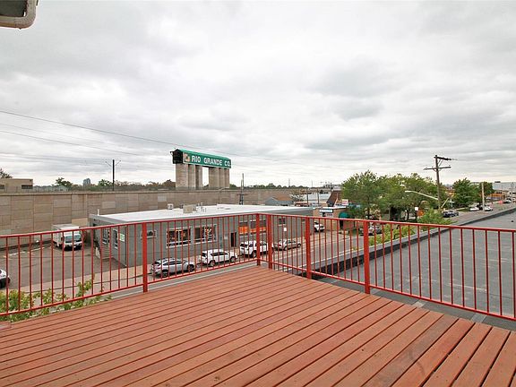 3rd image of 209 N Kalamath St Unit 29