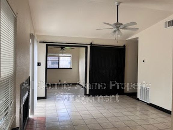 5th image of 4155 Sunrise Terrace Dr