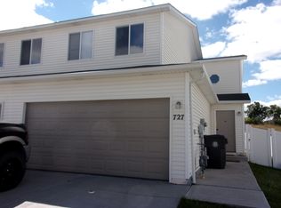 727 W 2nd St, Cheyenne, WY 82007