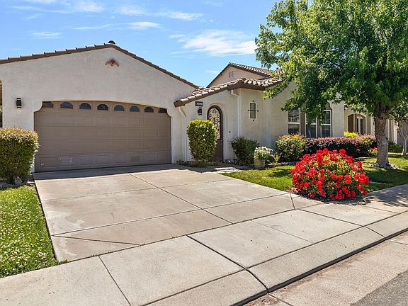 2nd image of 2412 Trident Dr
