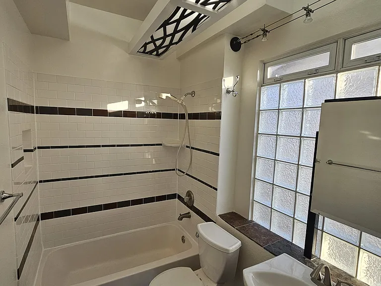 Master's bath