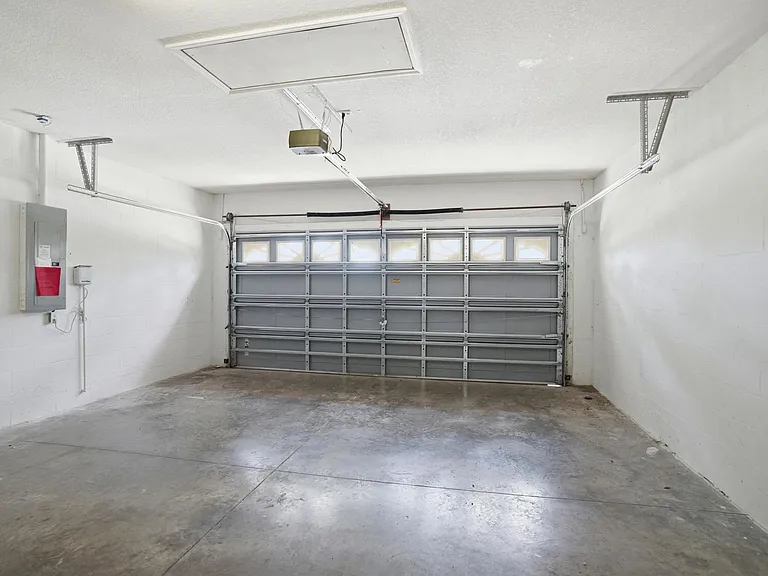 5356 W Oak Park Blvd — Photo 13