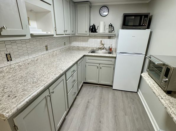 6 Belleair Rd