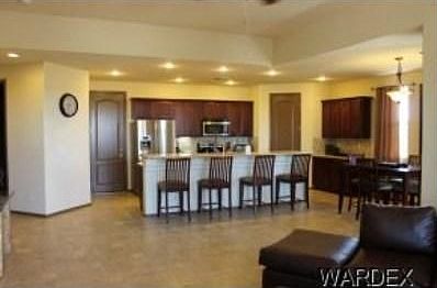 4th image of 12 Cypress Point Dr N