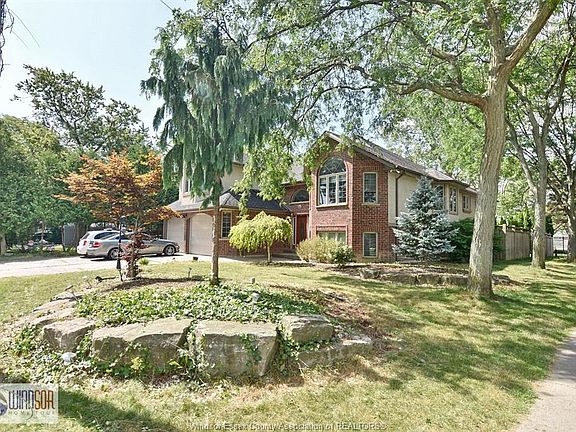 5th image of 4305 Casgrain Dr