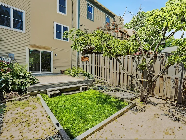 2846 Schoolhouse Cir — Photo 20
