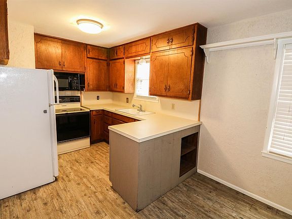 4th image of 1316 W 12th St