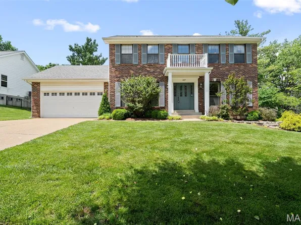 407 Lynwood Forest Dr, Ballwin, MO 63021