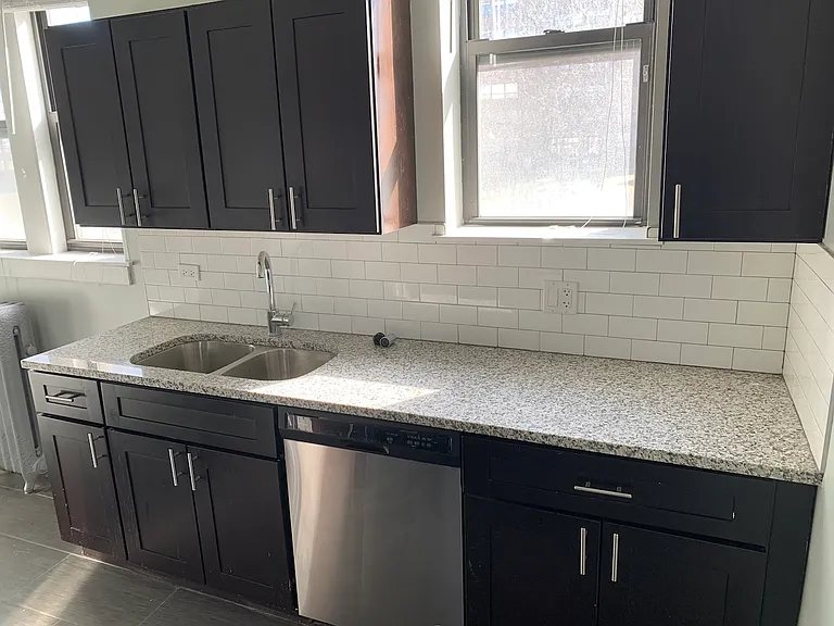 5527-5537 S Everett Ave — Photo 49
