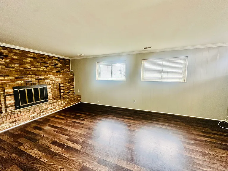 39326 Roland Dr — Photo 11