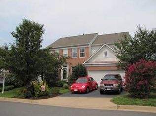 21729 Regents Park Cir, Sterling, VA 20166