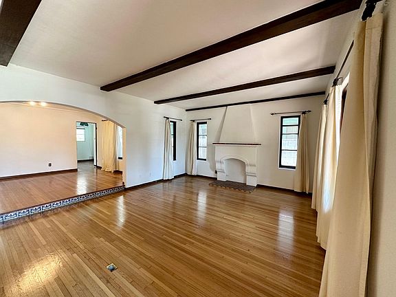 3rd image of 3517 E 2nd St #3517