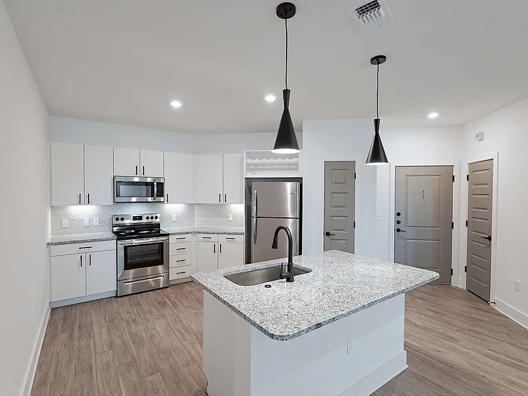The Parian Luxury Apartments — Photo 68