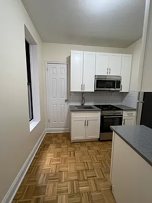 Rented by City Connections Realty | media 11