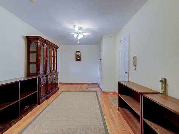 3rd image of 2910 137th St APT 3A