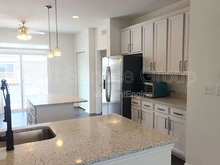 4444 Monroe Ct — Photo 5