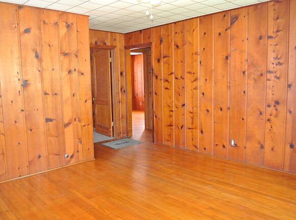 4th image of 1701 South St