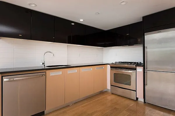 Rented by Bold New York | media 3