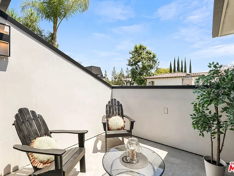 4153 Vantage Ave — Photo 48