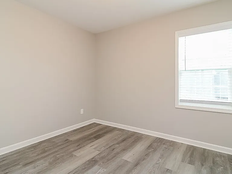 253 Lanier Pl — Photo 12