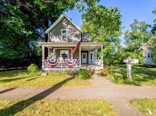 98 N Norwood Ave, Hillsdale, MI 49242