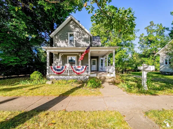 98 N Norwood Ave, Hillsdale, MI 49242