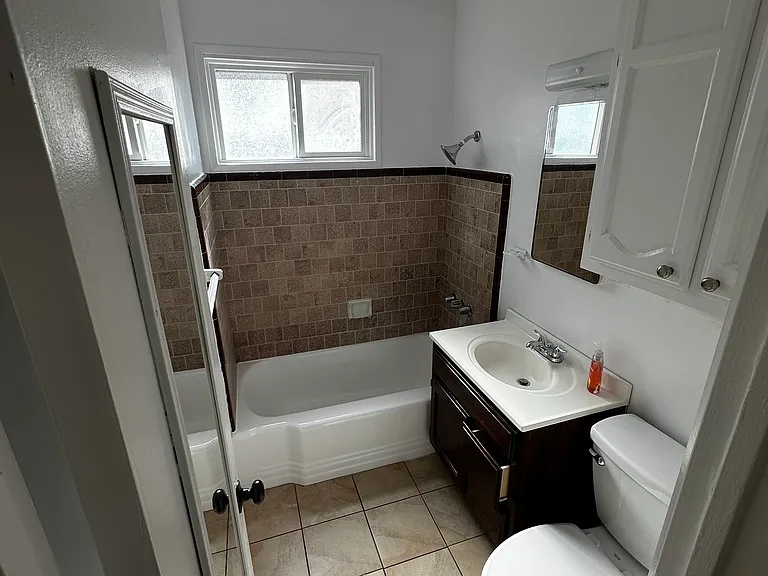 1324 N Avenue 56 — Photo 6