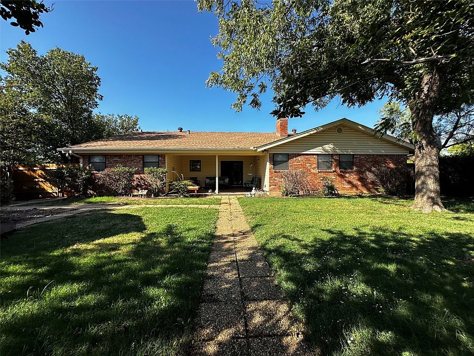 1st image of 809 Byrd Dr