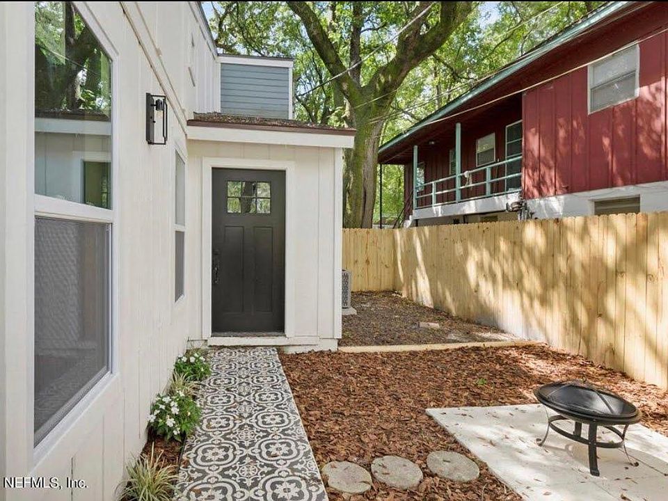 1st image of 3616 College Pl #2
