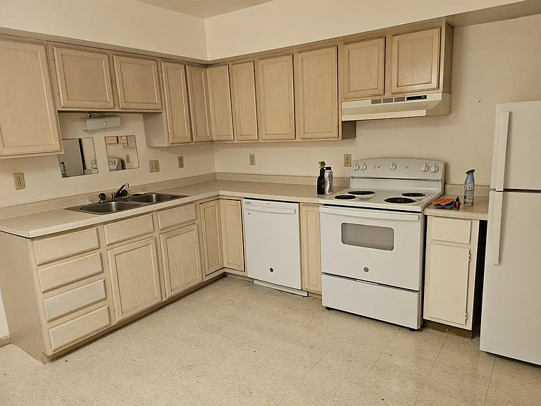 318 S 4th St #1F — Photo 5