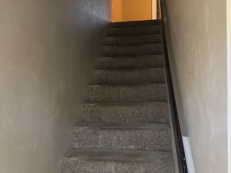 538 Claremont Ct — Photo 8