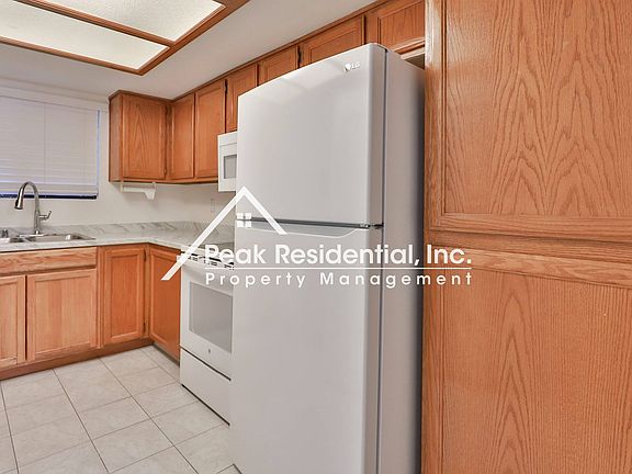 4th image of 3029 Estepa Dr Unit C