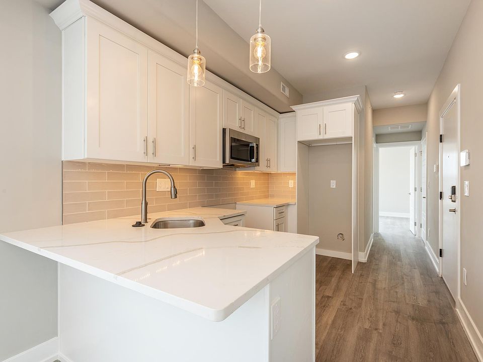 1st image of 910 W Susquehanna Ave #2