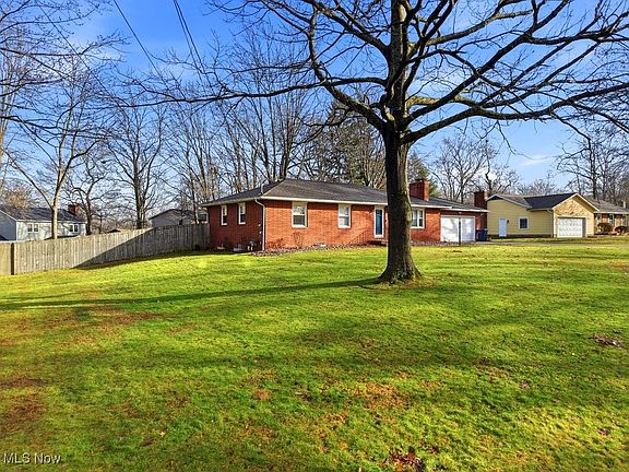 3rd image of 294 Milton Dr