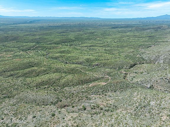 5th image of E Hilton Ranch Rd