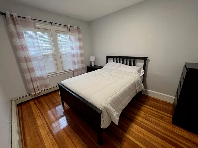 3 bed, 1200 sqft, $2,800 — Photo 4