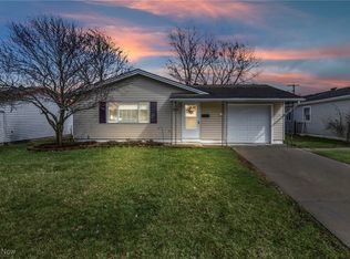 6467 Edgehurst Dr, Brookpark, OH