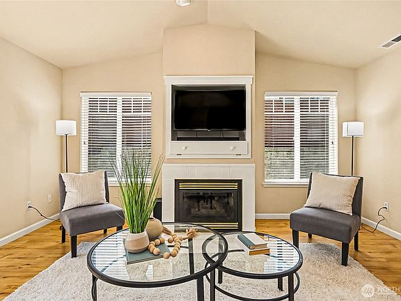5th image of 3614 Simmons Mill Court SW #B