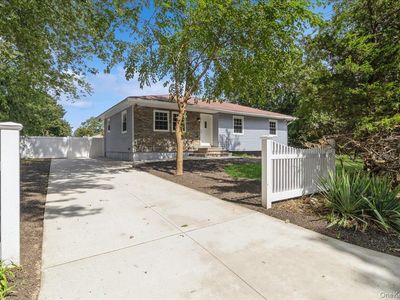 509 Hampton Avenue, Bellport, NY, 11713