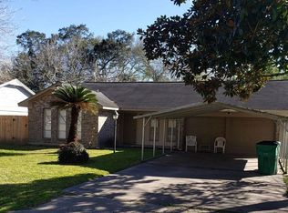 1017 W Sidnor St, Alvin, TX 77511
