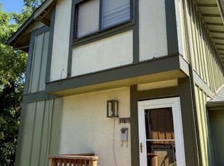 11156 Whispering Oaks Dr, Saint Louis, MO 63136