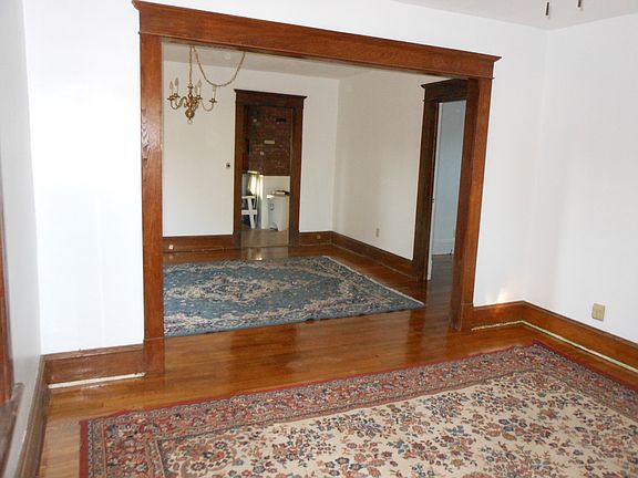 living room / hardwood floors