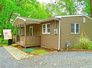 693 Lake Barnegat Dr, Lanoka Harbor, NJ 08734