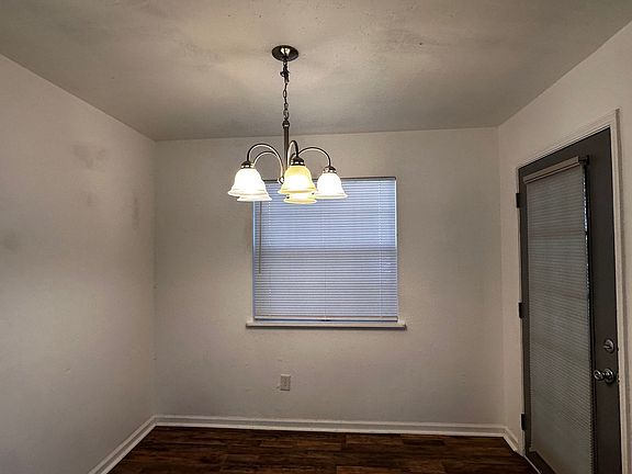 5th image of 2753 Faringdon Dr
