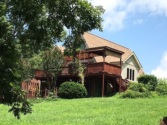 2nd image of 222 Yellow Buckeye Ln