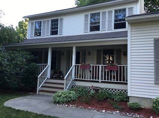 65 Westminster Dr, Burlington, VT 05408