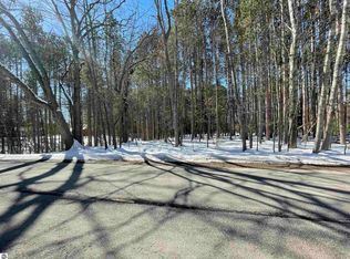 1420 Spring Ave, Lake, MI 48632