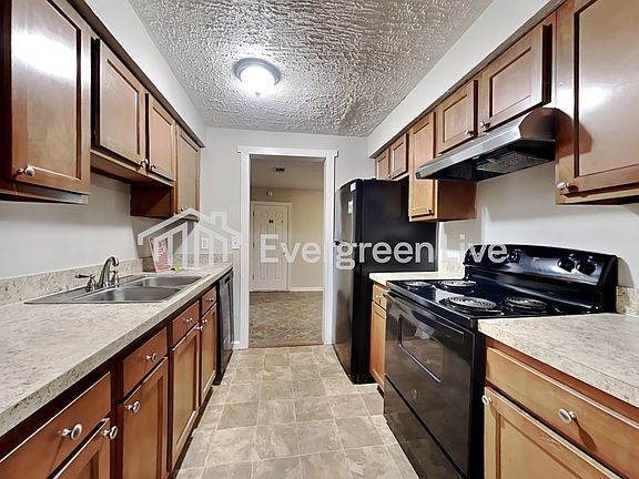 3rd image of 8249 Devoe St