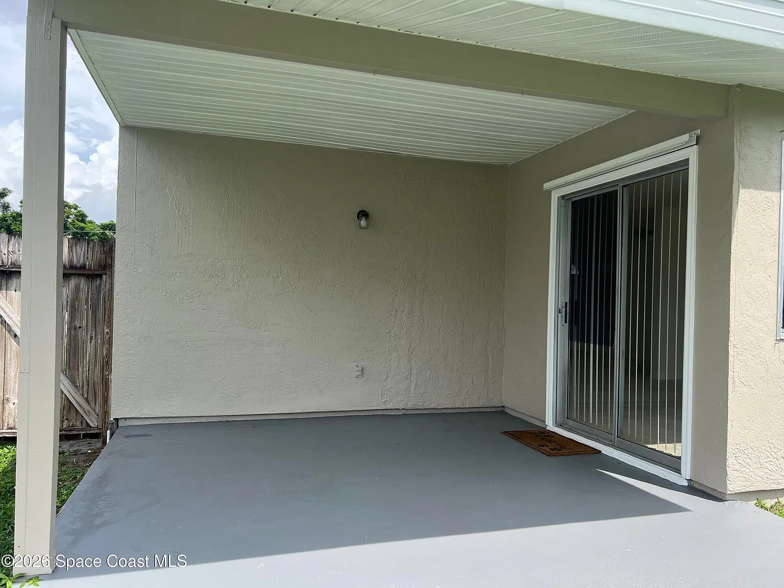 3 bed, 1176 sqft, $1,600 — Photo 2
