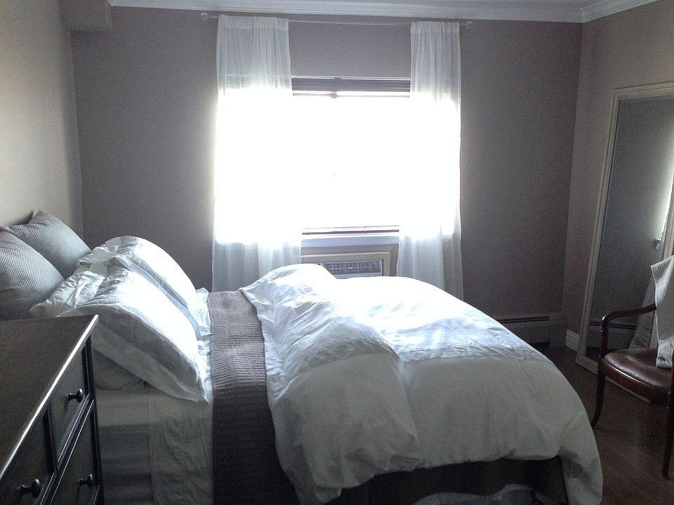 2nd image of 103 Gedney St APT Lk